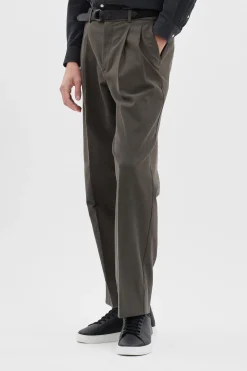 Benn Relaxed Pleated Trouser